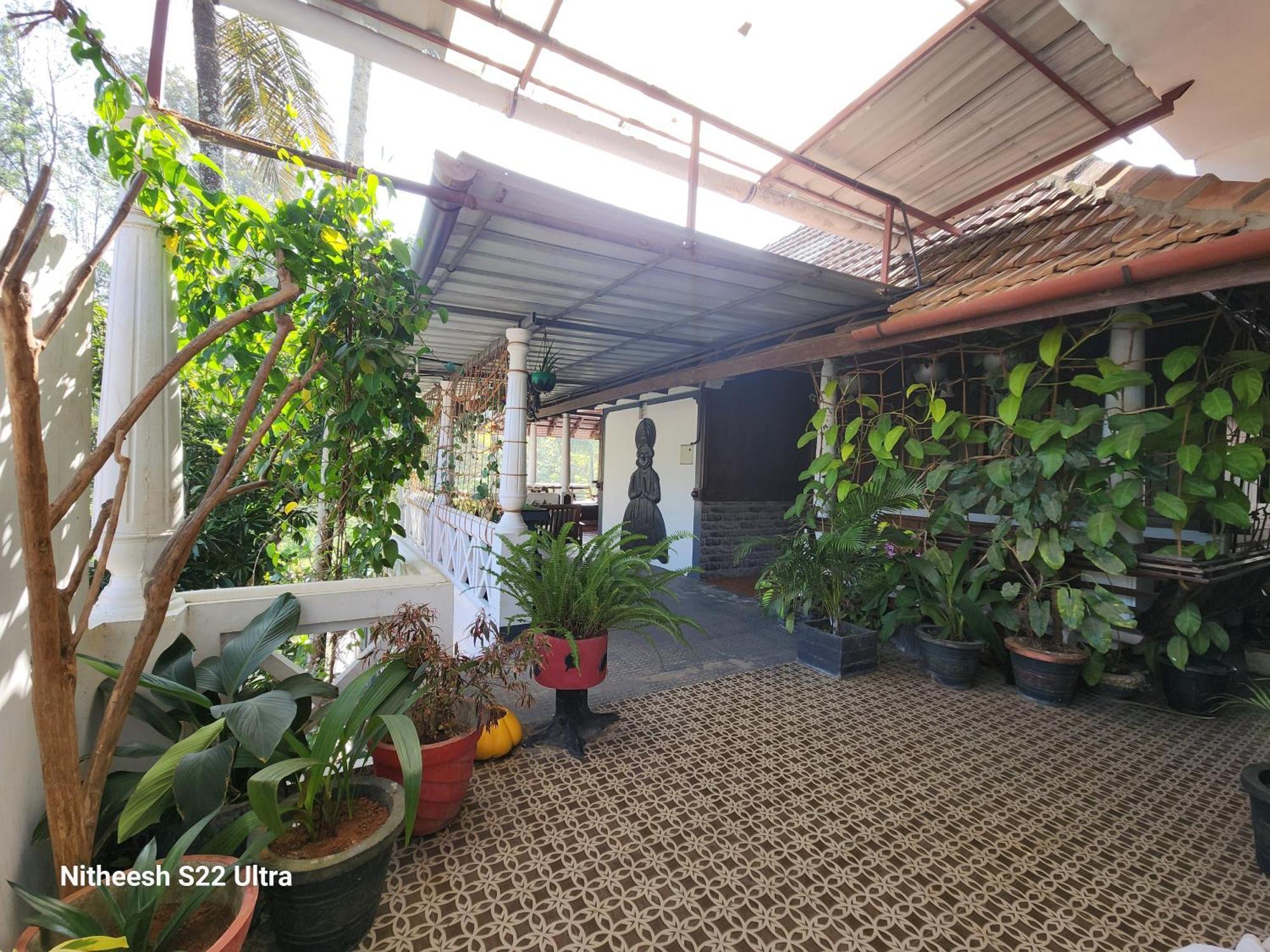 Kairali Palace Home Stay Thekkady Εξωτερικό φωτογραφία